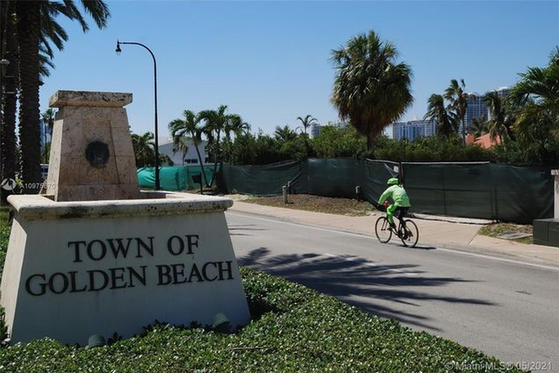 Real Estate in Golden Beach